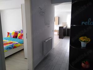 Proprietar închiriez apartament cu 3 camere +parcare in  Maurer Residence Tractorul Coresi Mall - imagine 8