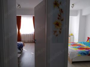 Proprietar închiriez apartament cu 3 camere +parcare in  Maurer Residence Tractorul Coresi Mall - imagine 7