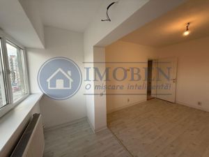 4 Camere-Doua bai-Decomandat-91mp-Renovat--Etaj intermediar-Liber - imagine 8