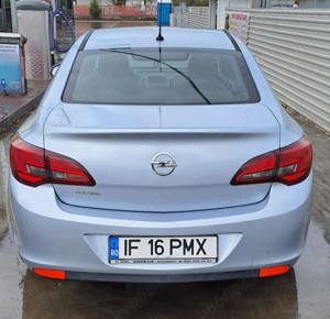 vand OPEL ASTRA J aug 2016,gri, 59269 km - imagine 2
