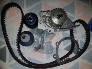 Kit distributie + pompa apa  Citroen, Fiat, Lancia, Peugeot, Ford, SKF cod VKMC 03247 - imagine 2