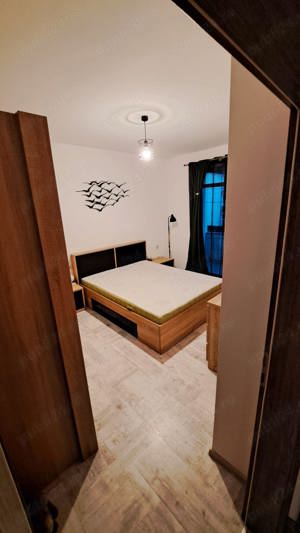 Închiriez apartament 3 camere Dumbrăvița  - imagine 7