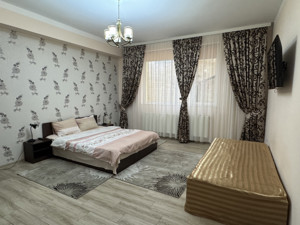 3 Camere 90mp  Etaj intreg vila Delfinariu bld Mamaia City Parc Mall Faleza Nord - imagine 9