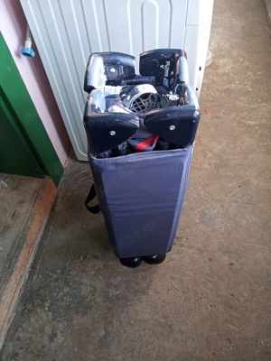 Pătuț de calatorie superb  pe albastru