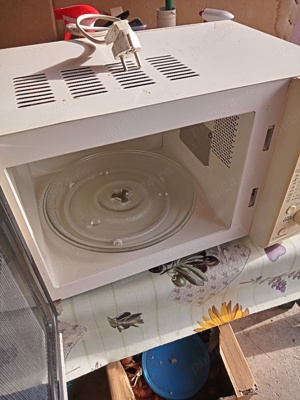 Cuptor cu microunde si gril Vortex - imagine 2