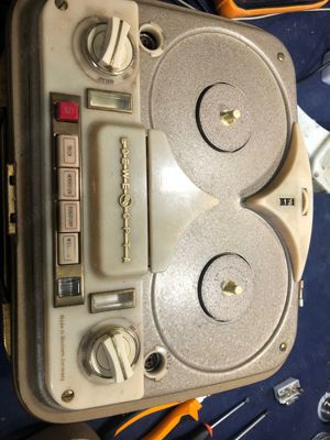 Repar si reconditionez radio vechi pe lampi , Televizoare , Pikup , Magnetofoane  - imagine 2