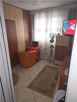 Vanzare apartament 3 4 camere Teiul doamnei - mobilat - imagine 4