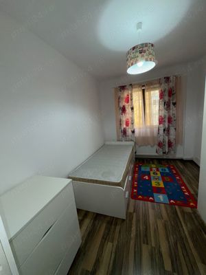 Închiriez apartament 3 camere zona Dacia  - imagine 5