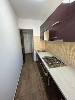 Închiriez apartament 3 camere zona Dacia  - imagine 6