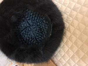 Caciulă blană naturală vulpe neagra - imagine 4