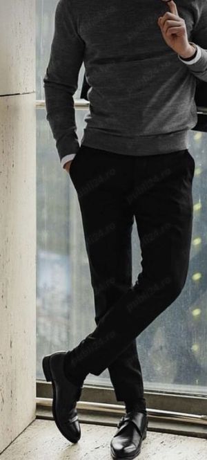 Căsătorit, 44 ani, educat, situație bună,