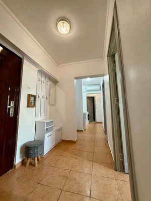 apartament de inchiriat 3 camere - imagine 2