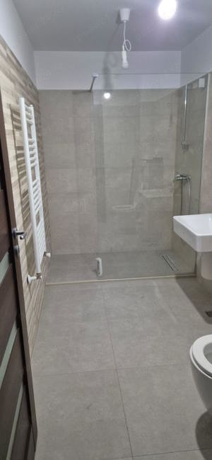 Închiriez apartament 3 camere zona Urban Coresi - imagine 3