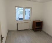 Vand apartament 2 camere decomandat! - imagine 3