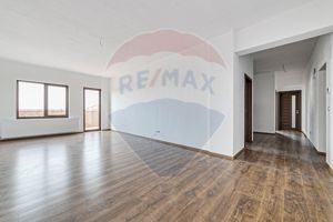 Apartament nou 3 camere Vladimirescu , 124 mp + parcare. Comision 0