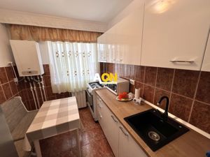 Apartament cu 2 camere, etaj intermediar, zona Parc - imagine 5