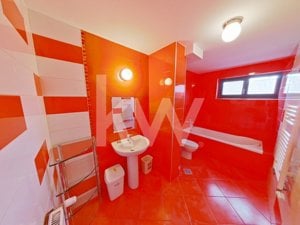 Vila de inchiriat, spatiosa, 6 camere, Ghimbav, Brasov - imagine 13