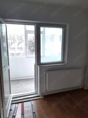 Apartament spatios, 2 camere decomandate, etaj 2, Mazepa 2 - imagine 2