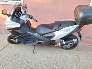 Moto aprilia 850 scuter - imagine 2