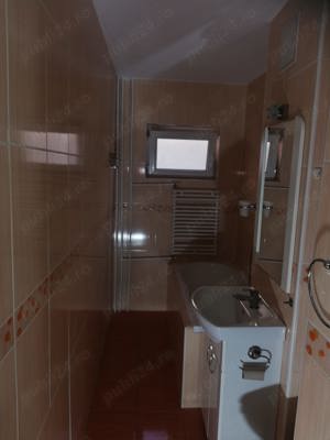 Apartament de închiriat, două camere, decomandat - imagine 4