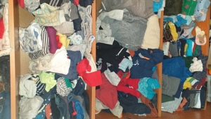 Haine,imbracaminte si incaltaminte pentru copii si adulti