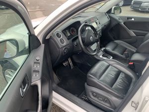 Vând tiguan 2.0 140 cai 4x4 2010 r line - imagine 4