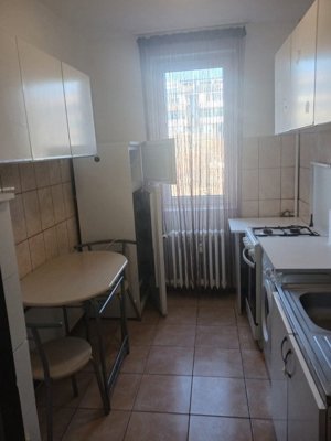 Apartament de 2 camere, 60 mp, decomandat, balcon, AC, zona Brancoveanu-Secuilor - imagine 4