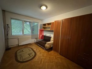 Vânzare apartament 3 camere Emil Racoviță - imagine 2