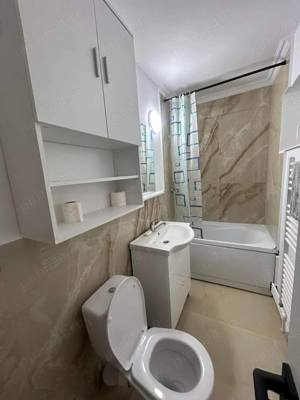 De inchiriat apartament cu 3 camere, zona linistita - imagine 12