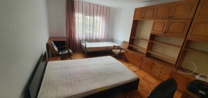 Vand apartament cu 3 camere în zona Soarelui  - imagine 2