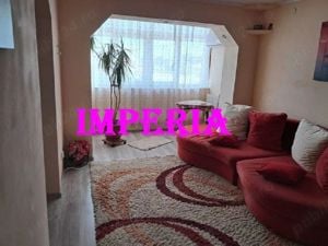 apartament cu 3 camere, Strada Varnav - Scoala 7