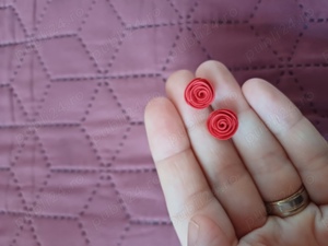 Vand cercei trandafir