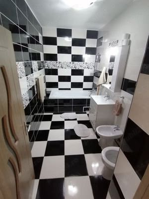 Persoană fizică , vând apartament cu 3 camere suprafața 85 mp utili ! Str. Somesului Floresti Cluj ! - imagine 5