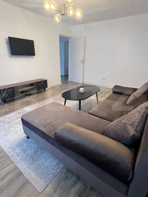 Apartament 2 camere, decomandat, 54mp, Centru - imagine 2