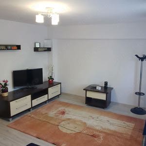 apartament o cameră et.1, Comunarzi