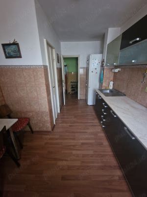 Vanzare Apartament 2 camere, etaj 2, Micro 19 - imagine 2