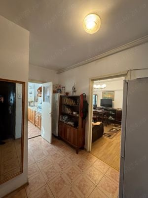 Vand Apartament 2 Camere Mobilat - Ultracentral Turnu Magurele - imagine 3