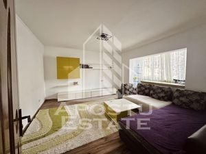 Apartament cu 3 camere, 2 bai, decomandat, situat in zona Soarelui - imagine 2