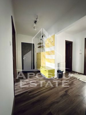 Apartament cu 3 camere, 2 bai, decomandat, situat in zona Soarelui - imagine 5