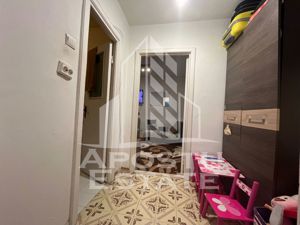 Apartament cu 2 camere, semidecomandat, centrala proprie,  Dambovita - imagine 6