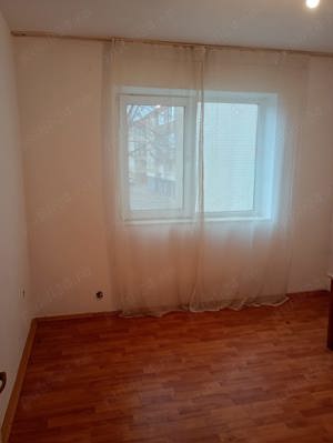 Vând apartament 2 camere  în Simeria  - imagine 4