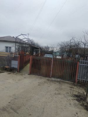 Vând casă în satul Colacu,comuna Răcari jud Dambovita