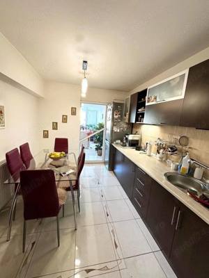 De vanzare apartament cu 4 camere - imagine 15