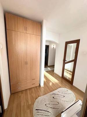 De vanzare apartament cu 4 camere - imagine 13