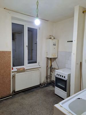 Închiriez apartament nemobilat - Lunca - imagine 3