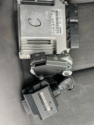 kit pornire A6461501079 mercedes w203 automatic c class  calculator blocator volan contact si 2 chei - imagine 3