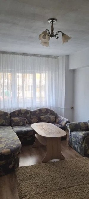 Apartament de 2 camere, 65 mp, zona Chisinau