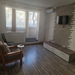 Proprietar, închiriez apartament 2 camere - zonă centrală, Piața Ceair