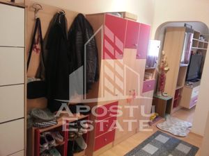 Apartament cu o camera decomandat, in zona Dambovita, etajul intai - imagine 5