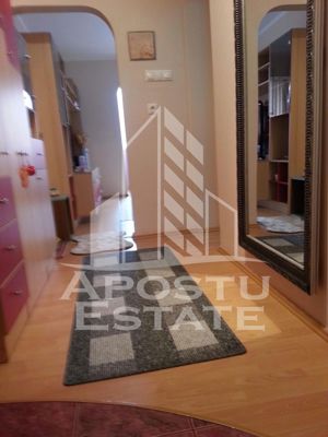 Apartament cu o camera decomandat, in zona Dambovita, etajul intai - imagine 7